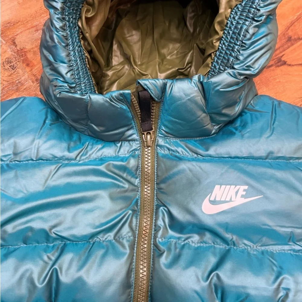 NWT Nike Youth Girls Puffer Jacket